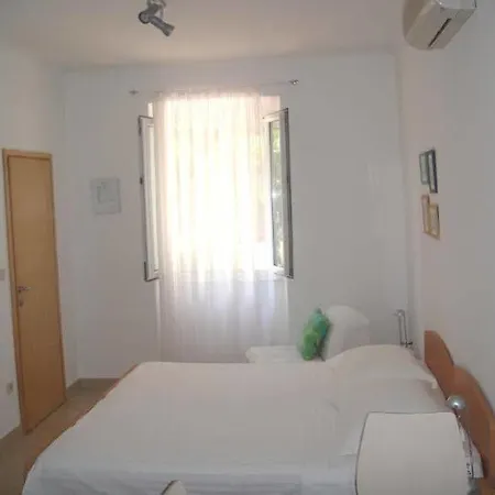 Ivana Apts. Apartment